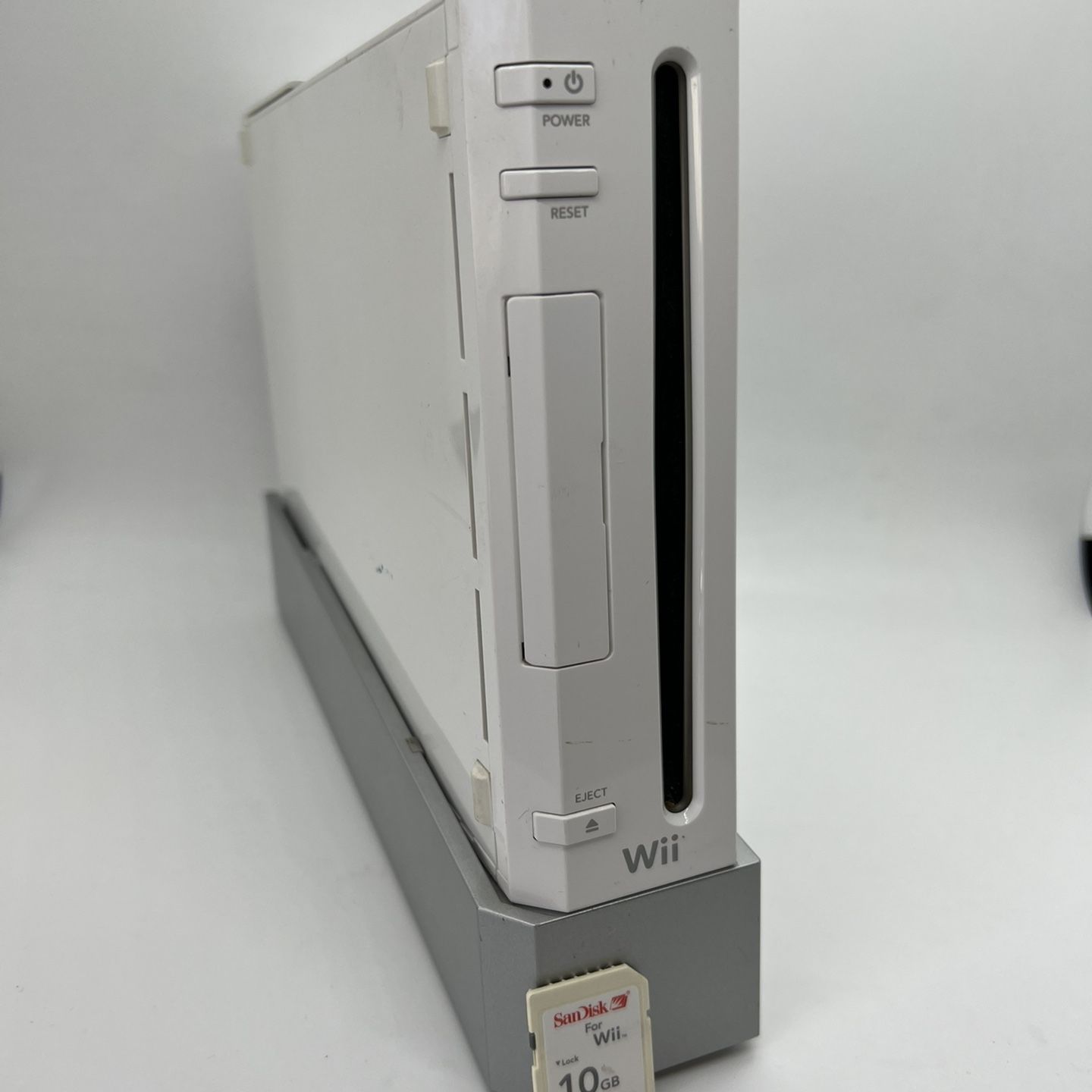 Nintendo Wii Full Set - Pre Loaded Star fox 64 And Street Fighter