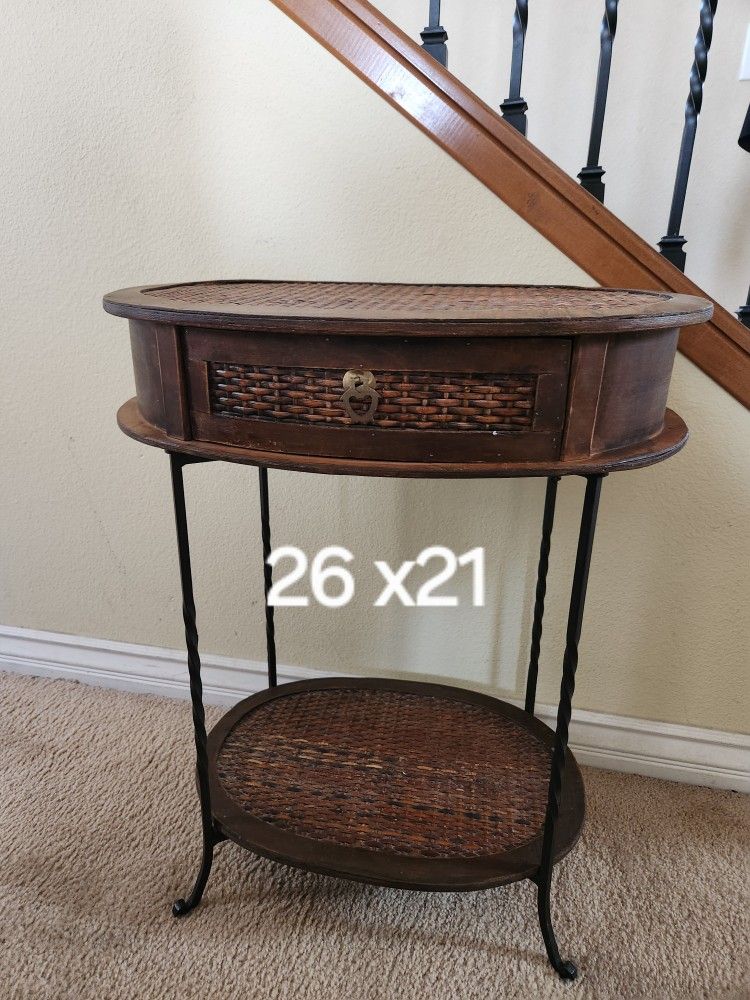 Wicker Wood Accent End Table