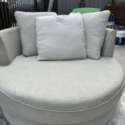 Oversized Round Swivel Lounge Chair