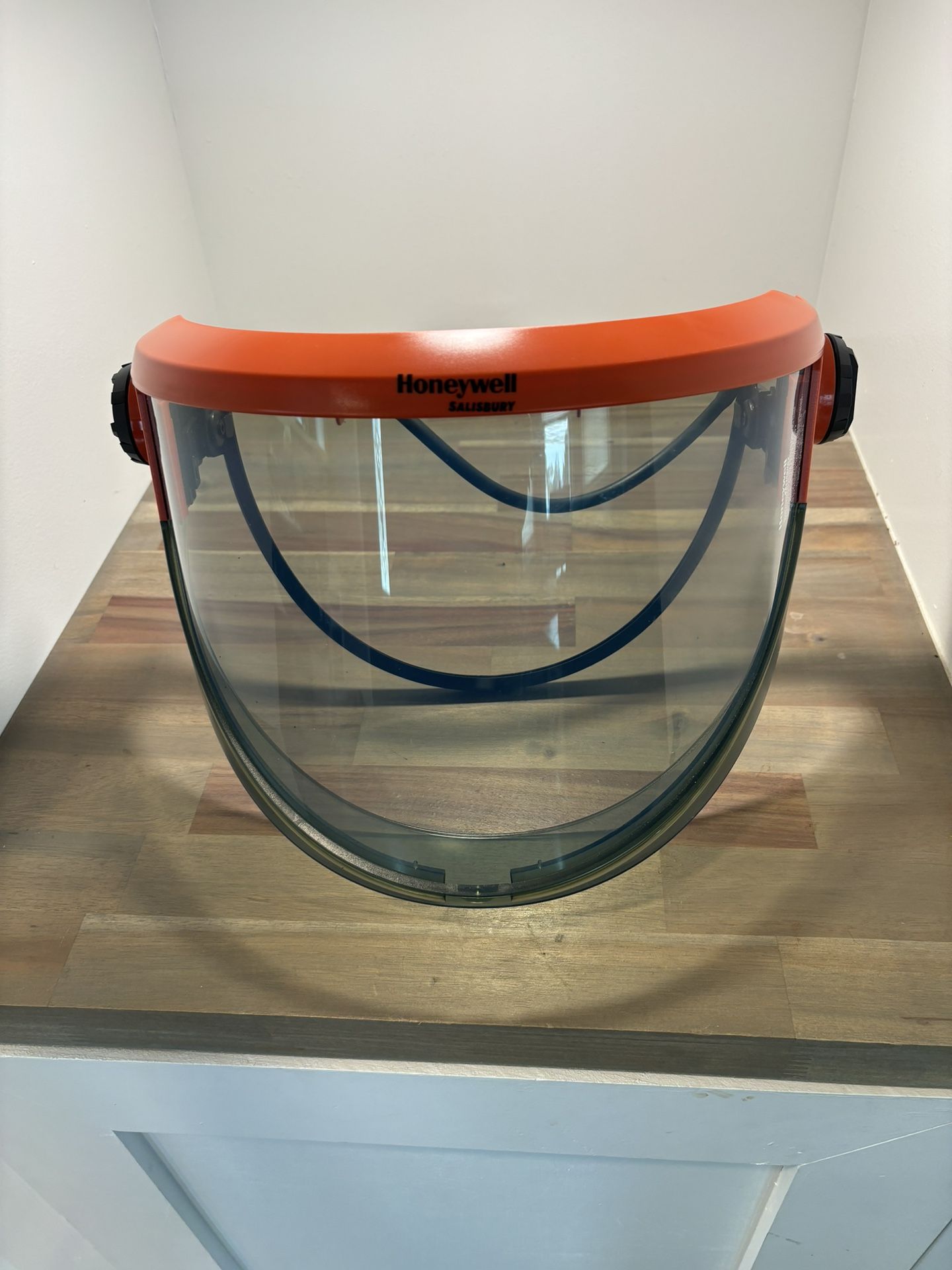 Honeywell Salisbury- Electric arc Flash Face shield