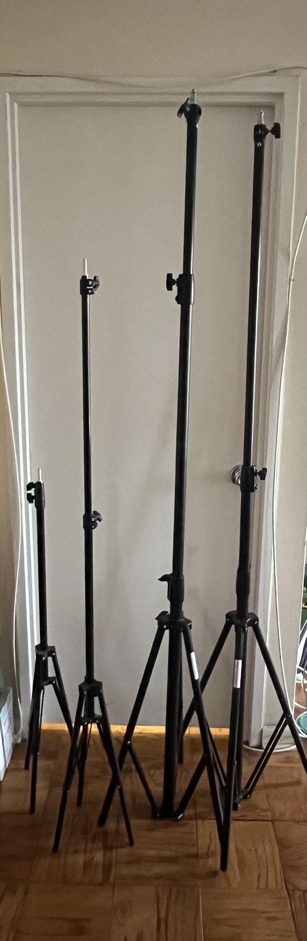 Light stands For Photography / Videography