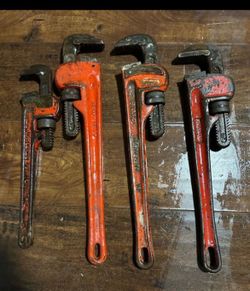 pipe wrenches