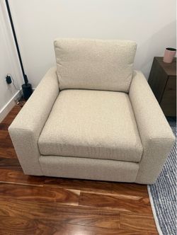 1x Remington Swivel Chair