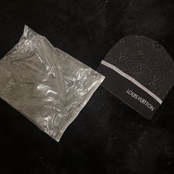 LV beanie