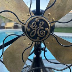 Rare Early 20th Century General Electric Table Top Fan, Brass Blades and Black Cast Iron Body