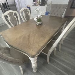 Free - TABLE ONLY - Door Pick Up