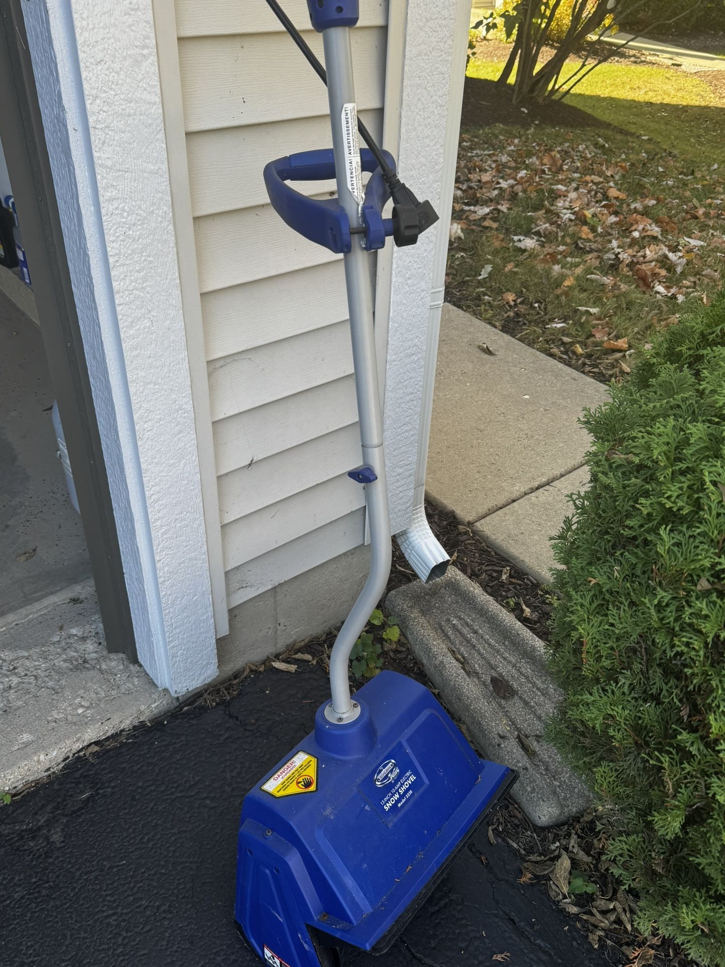 Electric Snow Blower