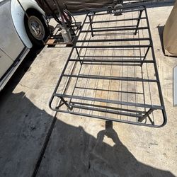 Single Beds With Metal Frames