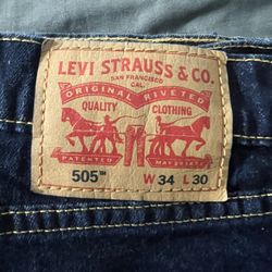 Levi’s 505  REGULAR FIT MEN'S JEANS 34x30