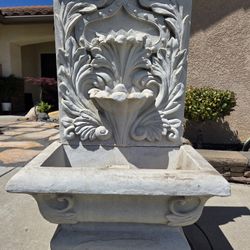 French Inspired flat back polyresin waterfall