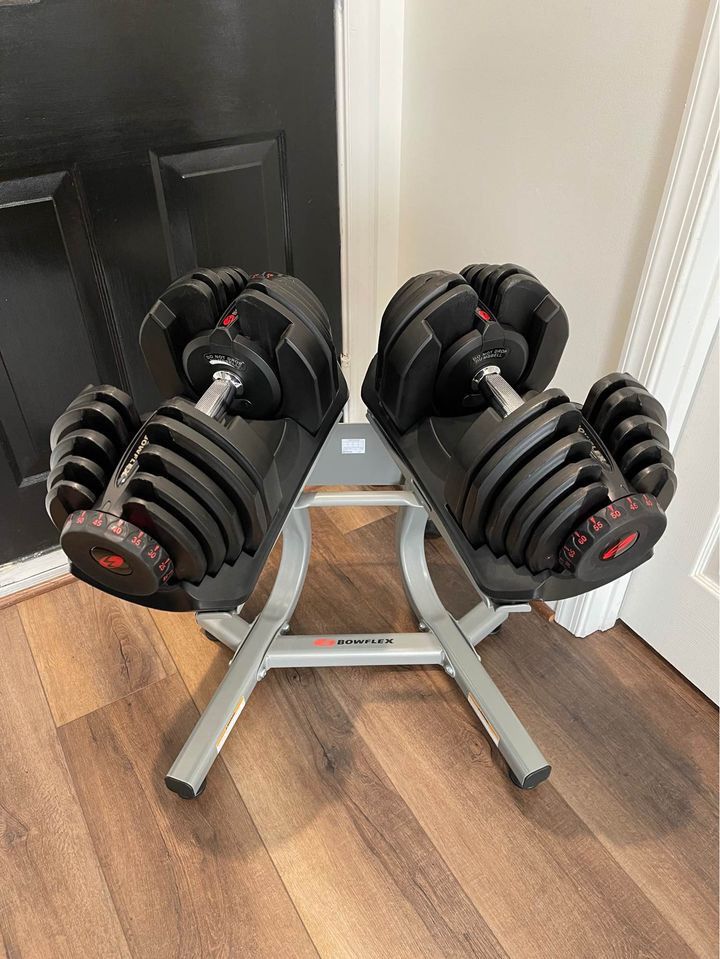 Bowflex-Dumbbells-1090-selectech/with stand