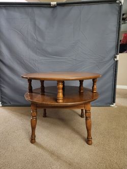 Two tier couch table w/ 2 tablecloths