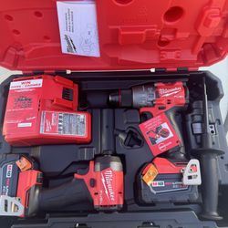Milwaukee Drill set 