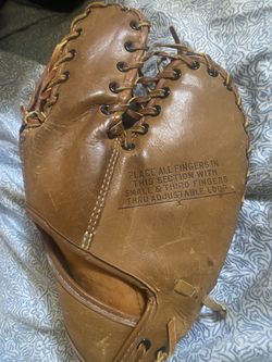 Wilson Baseball Mint Right Hand