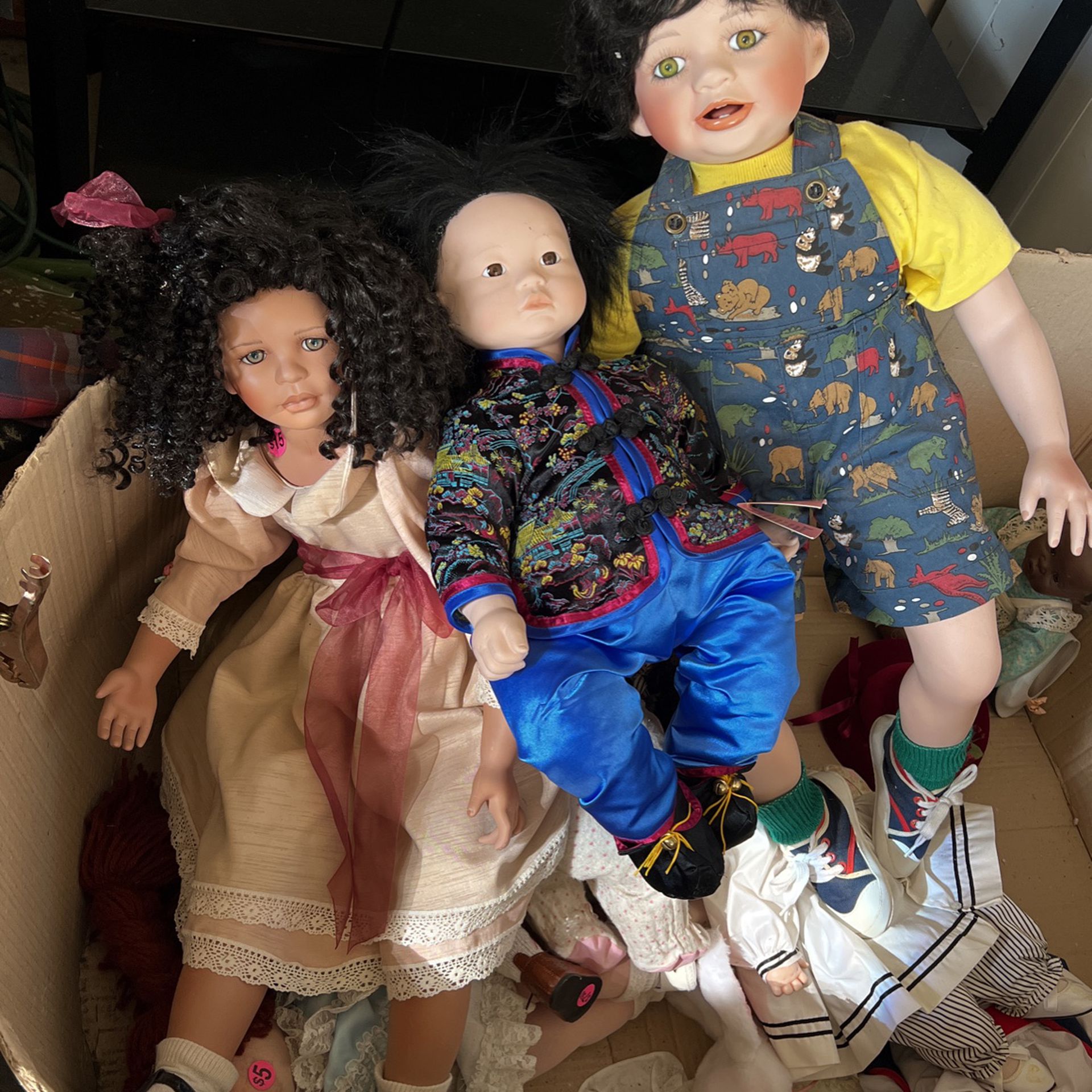 Bunch of antique dolls, whole box hundred dollars