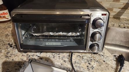 Black+Decker Electric Oven $9