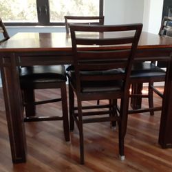 High Top Table And Chairs $80 (PARRISH, FL)