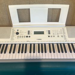 Yamaha Keyboard Piano