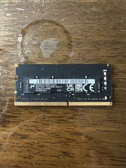 Micron 1x 8GB DDR4-2666 SODIMM PC4-21300V-S Single Rank x8 Module  MTA8ATF1G64HZ-2G6