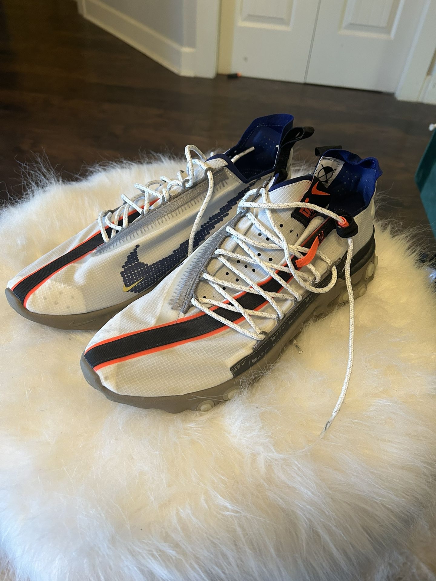 Ispa react proportioned low summit white