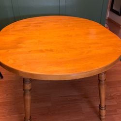 Round Farm House Table With Two Leafs