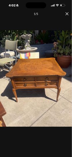 Mid century made by Master craft side table 30 by 30 22 tall