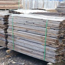 Reclaimed quality cedar pickets 