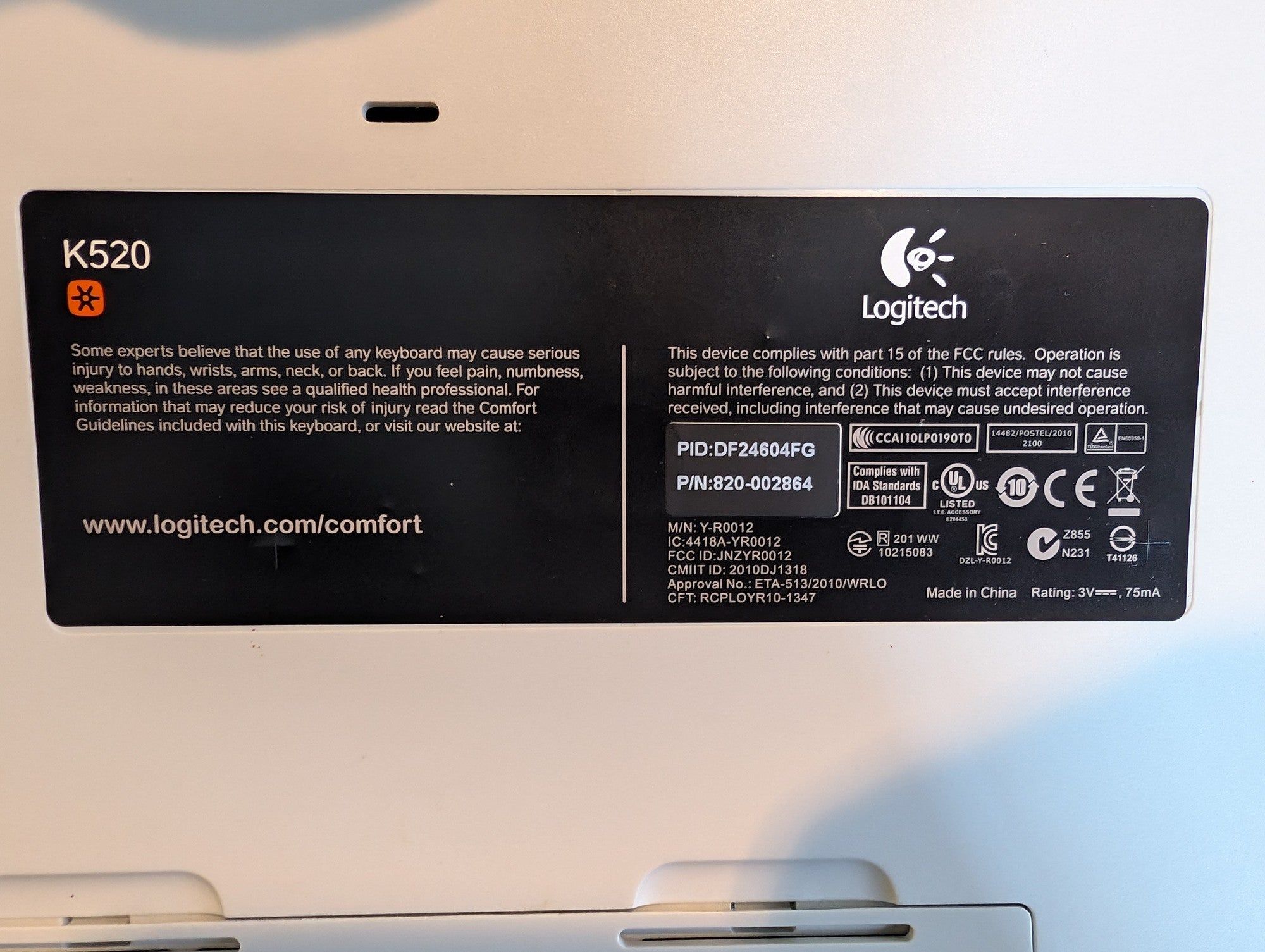 Logitech K520 Full-Size Wireless Keyboard Black QWERTY Layout