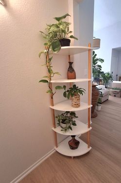 5 Tier Wooden Corner Bookshelf in Like New Condition