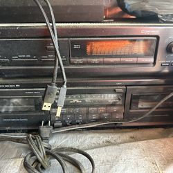 speakers and stereo set