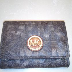 Micheal Kors Wallet (Used)