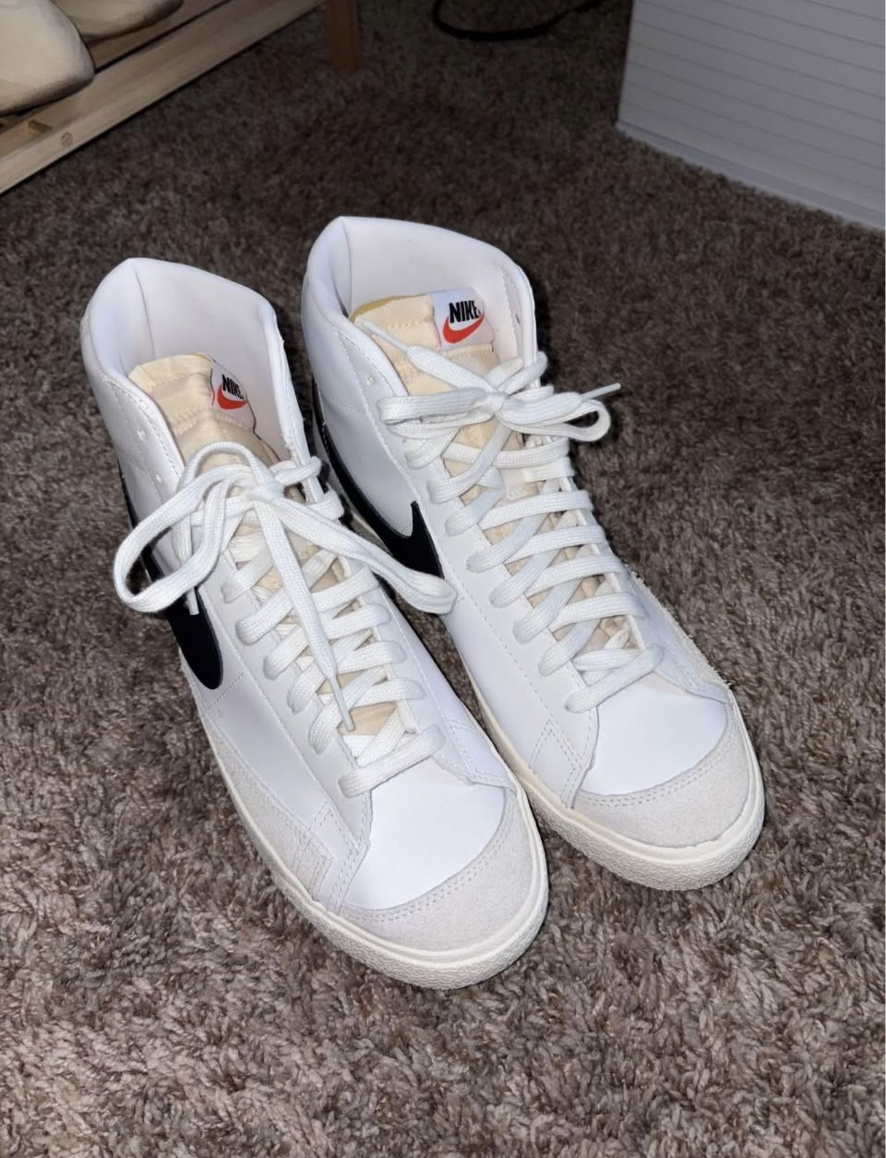 Nike Blazer Mid 77