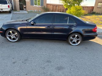 2003 Mercedes-Benz E-Class