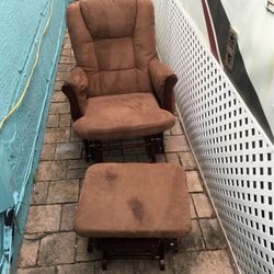 Rocking chair for sale