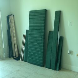 QUEEN BED FRAME PICK UP BRICKELL