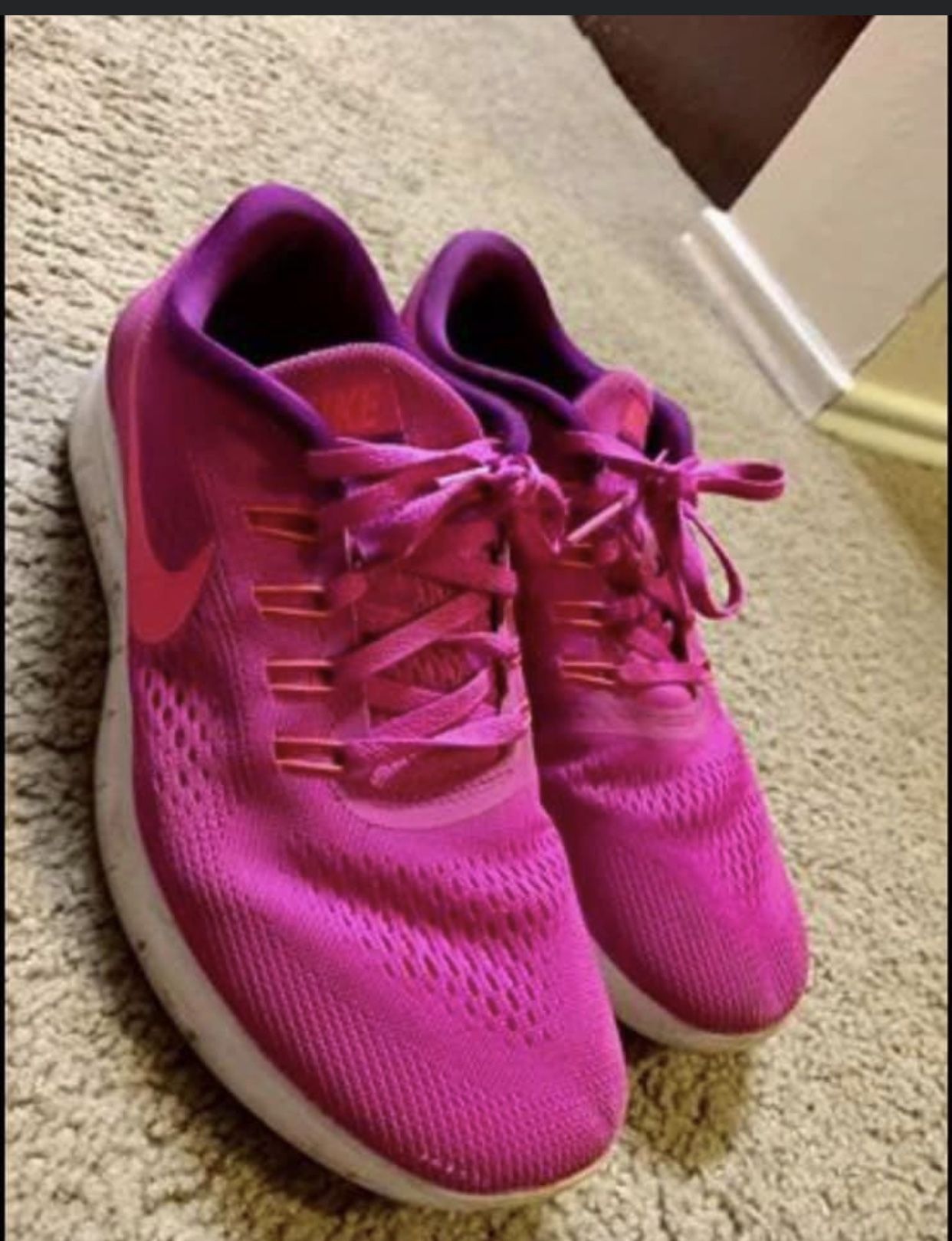 Pink “Free Runs” shoes