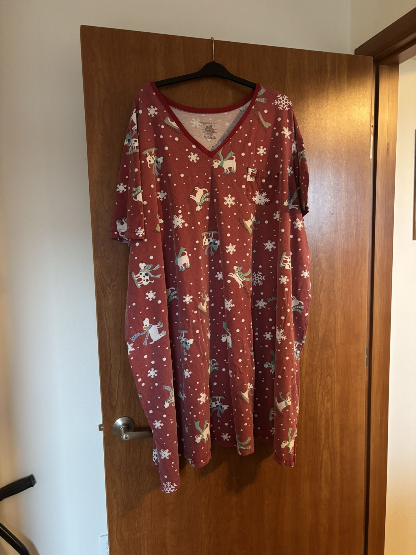 Dreams & Co. Short Sleeve Long Nightgown / Sleep T-shirt 5/6XL