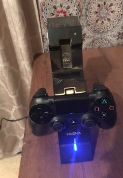 PS4 controller charger