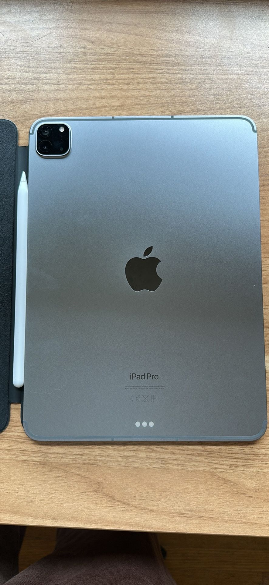 11” iPad Pro (4th gen) 512Gb (wifi/cellular) + folio + apple pencil (2nd gen)
