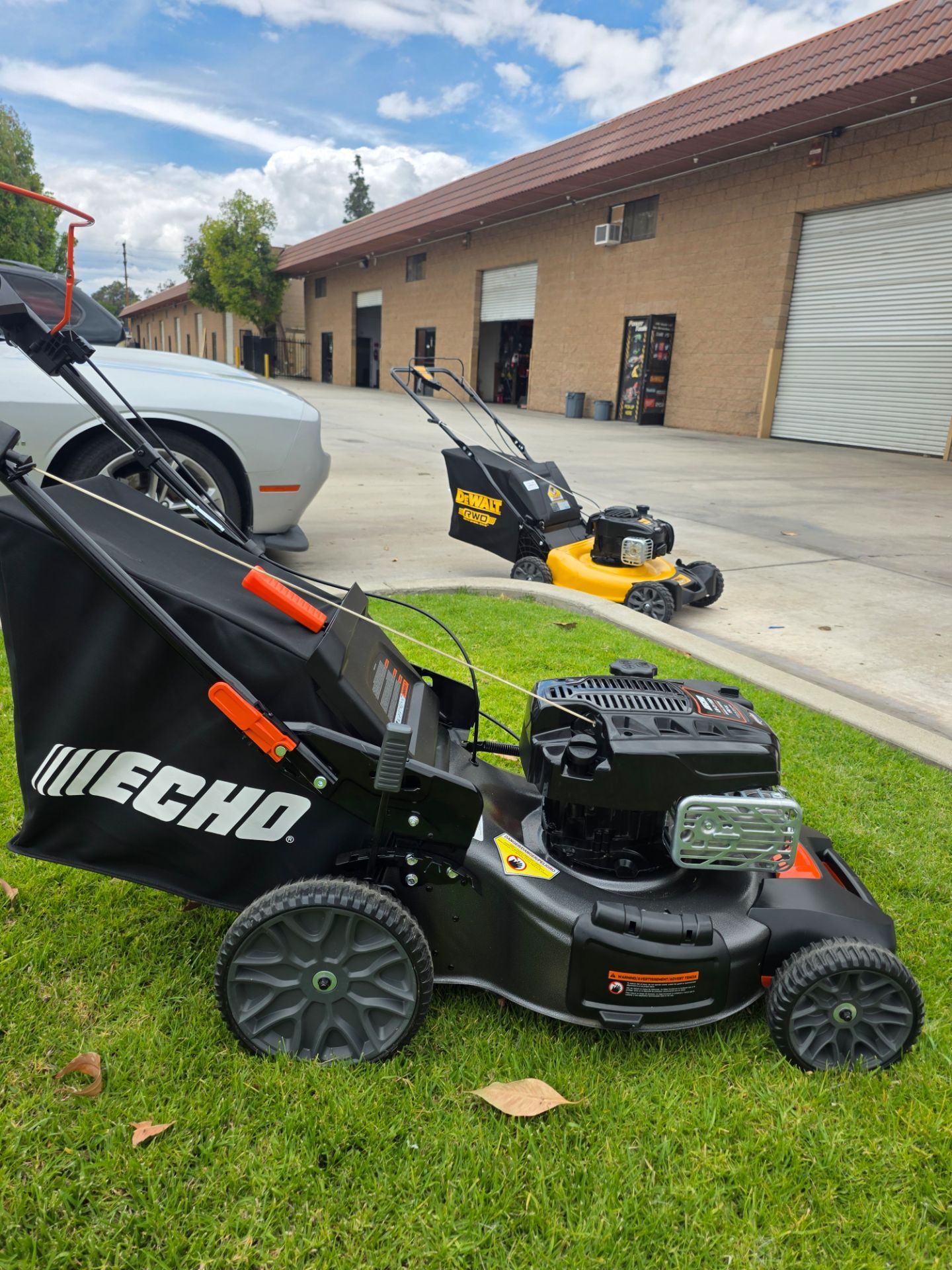 ECHO GAS 196CC 21-IN SELF PROPELLED LANW MOWER NEW