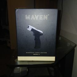 Maven Windproof Torch Lighter – Excellent Condition
