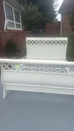 Queen Solid Wood