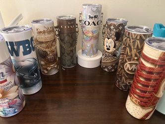 Tumblers with chains