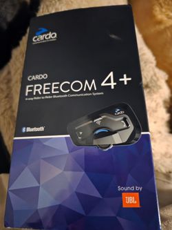 Cardo Freecom 4+ motorcycle headset