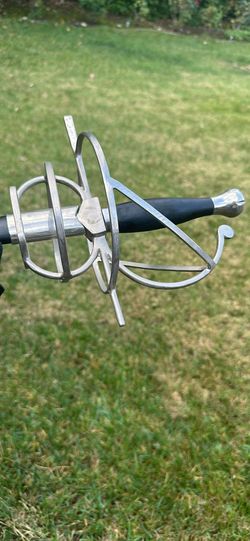 Renaissance Sword W/leather Sword Holder 