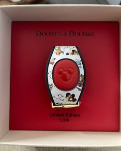 Disney Stitch Dooney & Bourke”SANTA TAILS” Holiday Dogs Magic Band Limited Ed 5,000  Brand New!