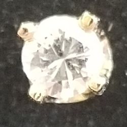 Single Diamond Earring 