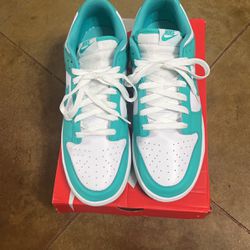 Nike Dunk Low Clear Jade 