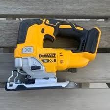 Dewalt Jigsaw W/ 20 V Battery