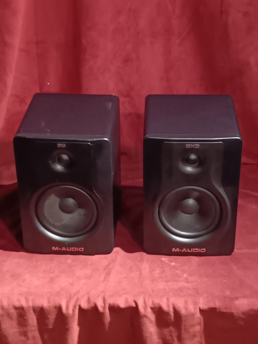 M-Audio BX5 Graphite 5-inch Active Studio Monitor - Pair